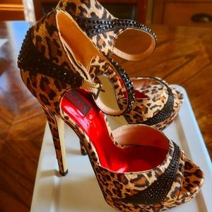 Leopard print stilletos